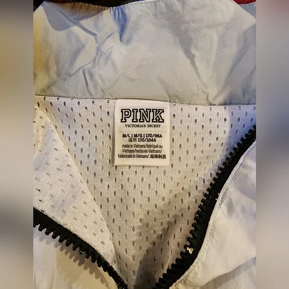 VS PINK Windbreaker M/L - Picture 3 of 3